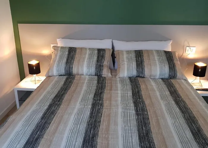 Snc1018 Modern Boutique Apartment